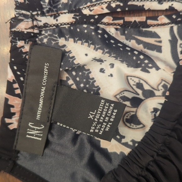 Women's INC top - Picture 4 of 4